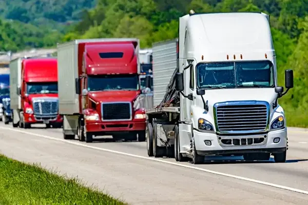 truck-u-trucks-768x513 Truck Driving School: Your Roadmap to a Lucrative Career in Trucking